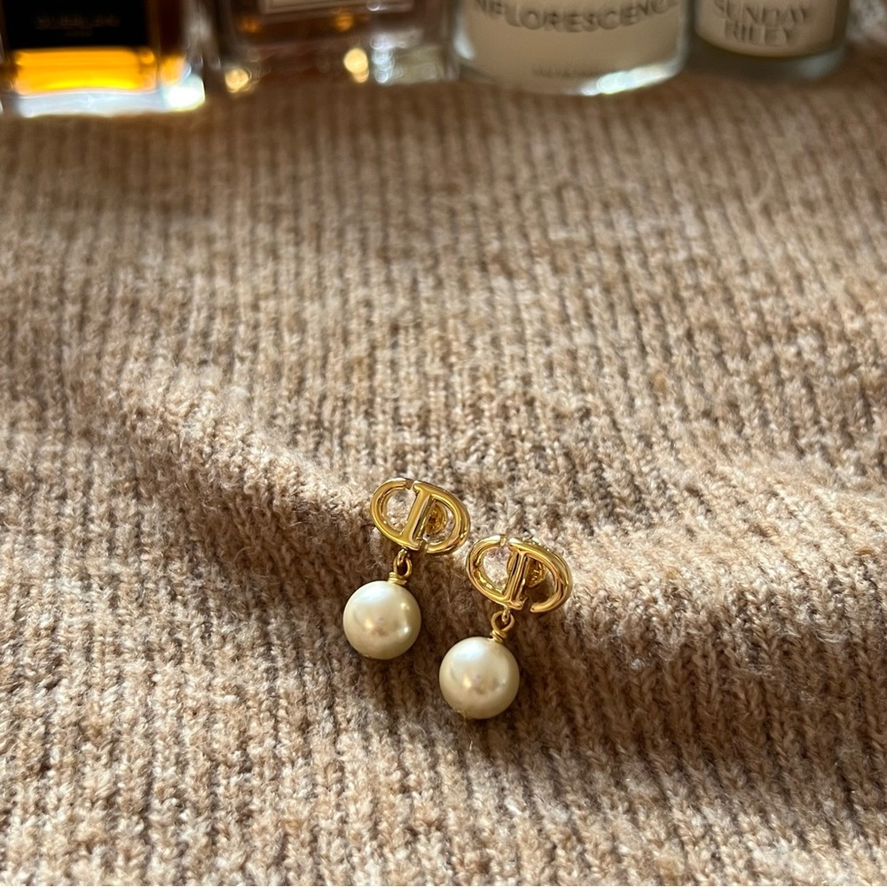 DIOR Pearl CD Gold-Finish Drop Earrings